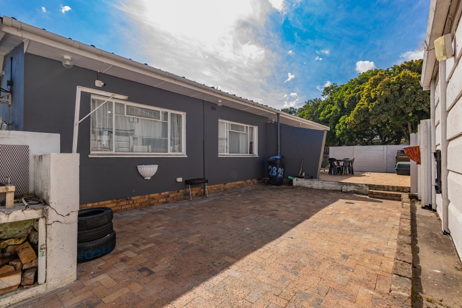 4 Bedroom Property for Sale in Fairfield Estate Western Cape